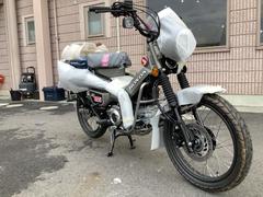 ホンダ　ＣＴ１２５ハンターカブ　ＡＢＳ搭載　スペアキー　新車二年保証　ＪＡ６５型　マットアーマードシルバーメタリック　ＬＥＤ