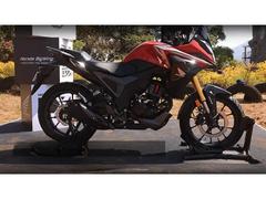 ホンダ　ＣＢ２００Ｘ　ＮＸ２００　ＡＢＳ　ＴＦＴメーター　トラクションコントロール　倒立フォーク　スリッパークラッチ　日本未発売