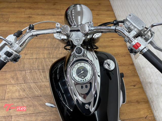 ヤマハ XV1600ロードスター バンス＆ハインズマフラー カスタム