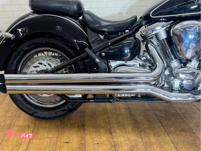 ヤマハ XV1600ロードスター バンス＆ハインズマフラー カスタム