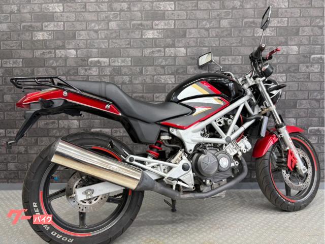 ホンダ　VTR250 カスタム　即乗り可能　配送可能　支払いは現金or振り込みも可能 ホンダ VTR250 黒 配送可能 支払いは現金or振り込みも可能 【公式通販】
