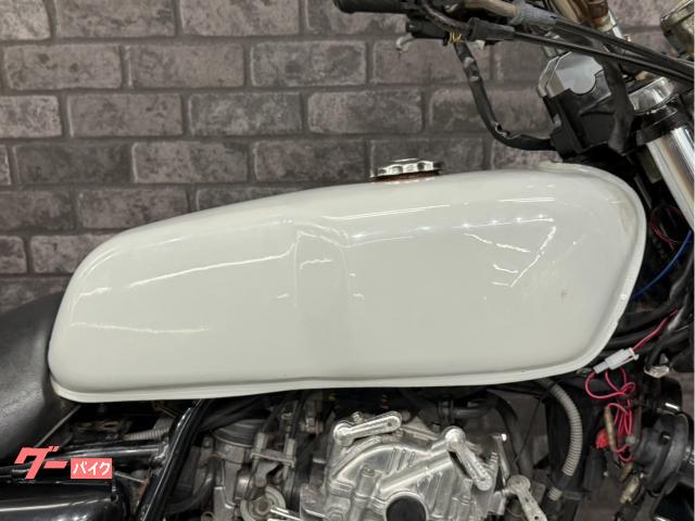 NO.3423　グラストラッカー　セル付き　スーパーサウンドマフラー　アップハンドル　ホワイト　☆彡 スズキ グラストラッカー スーパートラップマフラー カスタムハンドル