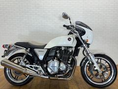 ホンダ　ＣＢ１１００　ビキニカウル　エンジンガード