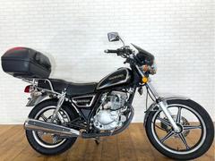 スズキ　ＧＮ１２５−２Ｆ　Ｒボックス