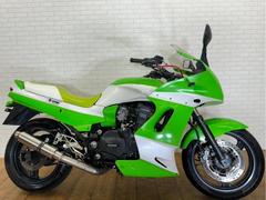 カワサキ　ＧＰＺ１１００　社外マフラー　カスタムハンドル　バックステップ