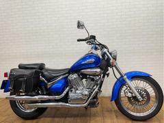 スズキ　イントルーダーＬＣ２５０　サイドバック　ドリンクホルダー
