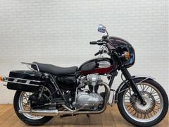 カワサキ　Ｗ６５０　社外マフラー　サイドボックス　サイドキャリア　エンジンガード　ビキニカウル　ＬＥＤライト