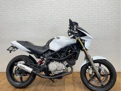 ホンダ　ＶＴＲ２５０　ボンバーマフラー　ビキニカウル　フェンダーレス