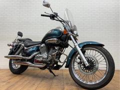 スズキ　イントルーダーＬＣ２５０　スクリーン