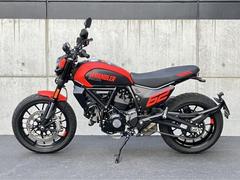 ＤＵＣＡＴＩ　スクランブラーフルスロットル　レッドＧＰ１９・ダーク・ステルス　テルミニョーニサイレンサー　ＬＥＤ　メーカー保証　延長保証加入済