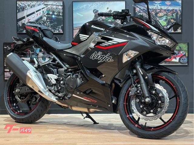 Ｎｉｎｊａ　４００　ＭＹ２０２５　新車　メタリックスパークブラック　メタリックマグネティックダークグレー