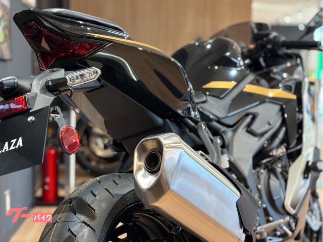 カワサキ Ninja ZX－4R SE MY2026 新車 パールロボ