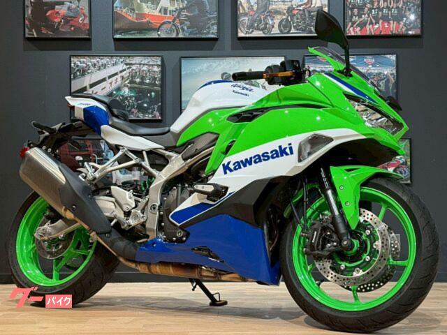 Ｎｉｎｊａ　ＺＸ−４ＲＲ　４０ＴＨ　ＭＹ２０２４　ＥＴＣ２．０　純正エンジンスライダー　ラジエーターコアガード　マルチバー