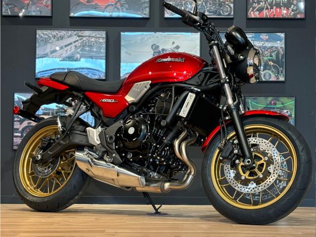 z650rs 純正シート　2025年製　新車取外し けんじ様専用】KAWASAKI 新車外し z650rs 純正シート 新品未使用