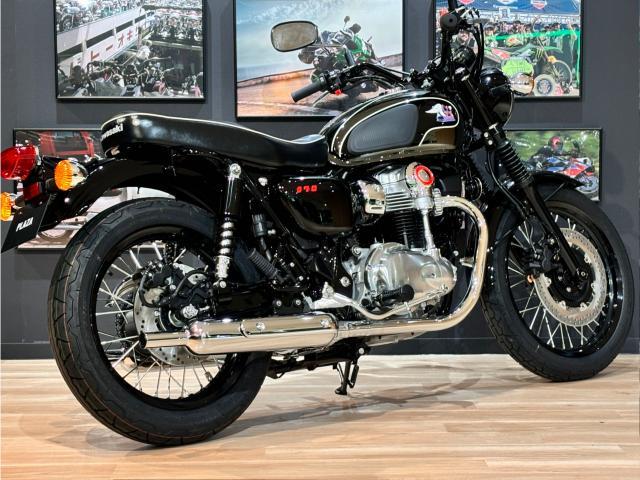 カワサキ メグロK3 新車 MY2025 ミラーコートブラック