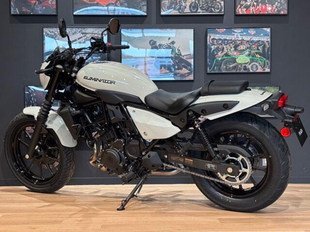 エミレーツ他方は購入出来ません。 カワサキ エリミネーターSE 新車 MY2026 ETC2．0