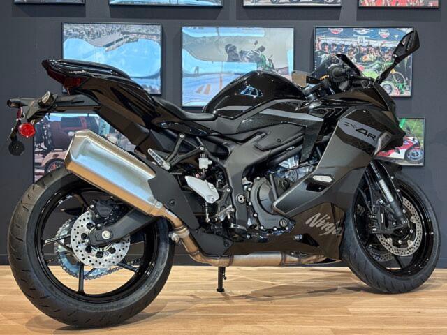 カワサキ Ninja ZX－4R SE MY2026 新車 メタリック