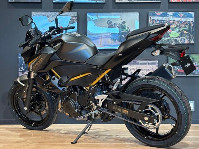 カワサキ Z400 新車 MY2026 メタリックマットグラフェン カワサキ Z400 新車 MY2026 メタリックマットグラフェン