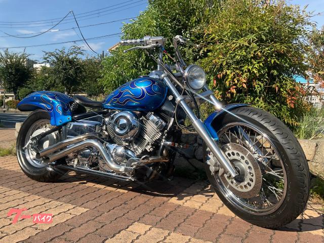 ドラッグスター４００　カスタムペイント　ワンオフリアフェンダー　トリプルツリー　メッキパーツ多数