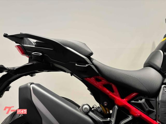 DUCATI V4S — миниатюра 5