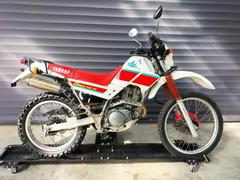 ヤマハ　セロー２２５　ノーマル　フロントディスク　リアドラム