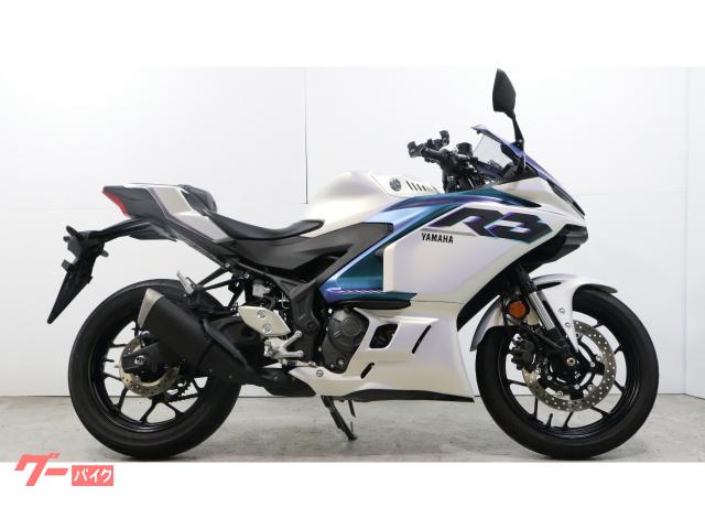 ＹＺＦ−Ｒ３　２０２５年モデルワンオーナー車両　純正グリップヒーター　アクセサリーバー＆スマホホルダー　デイトナ製メットホルダー