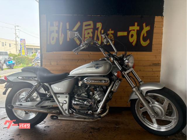 Ｖ−ＴＷＩＮ　ＭＡＧＮＡ　　１９９４年式　カスタムハンドル　社外マフラー