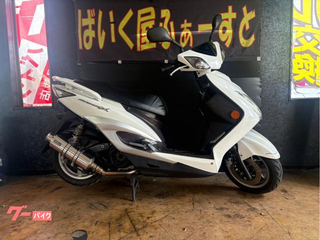 シグナスＸ　ＳＲ　　２０１３年式　３型　ＢＥＡＭＳマフラー　ＬＥＤライト