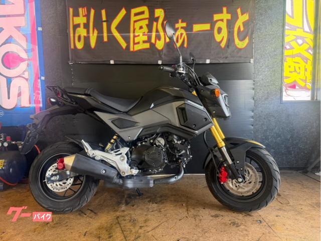 グロム　　２０２０年式　国内モデル　バッテリー新品　リアキャリア装備