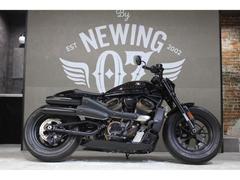 ＨＡＲＬＥＹ−ＤＡＶＩＤＳＯＮ　ＲＨ１２５０Ｓ　スポーツスターＳ　般若バー　フロントカウル　ミッドステップ　モータースタージスリップオン　サイドナンバー