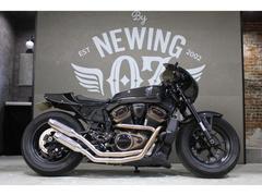 ＨＡＲＬＥＹ−ＤＡＶＩＤＳＯＮ　ＲＨ１２５０Ｓ　スポーツスターＳ　ＯＺｂｙＮＥＷＩＮＧコンプリート　フルカーボンエアロ　スリップオンマフラー　バックステップ