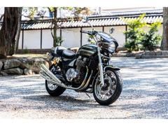 カワサキ　ＺＥＰＨＹＲ１１００ＲＳ