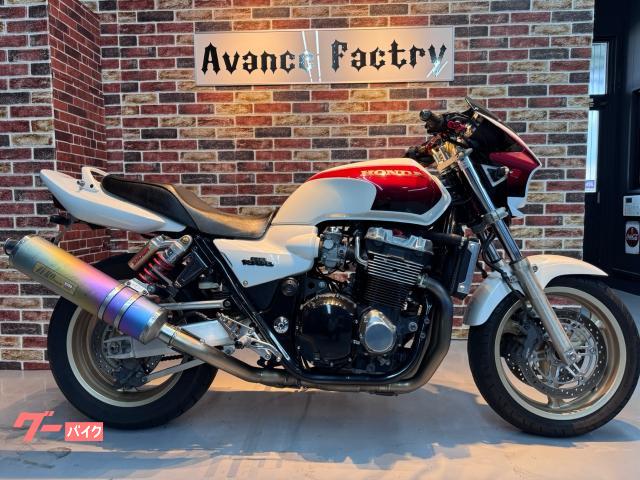 ＣＢ１３００Ｓｕｐｅｒ　Ｆｏｕｒ　ＳＣ４０　人気カラー　ビキニカウル　モリワキマフラー　バックステップ付き