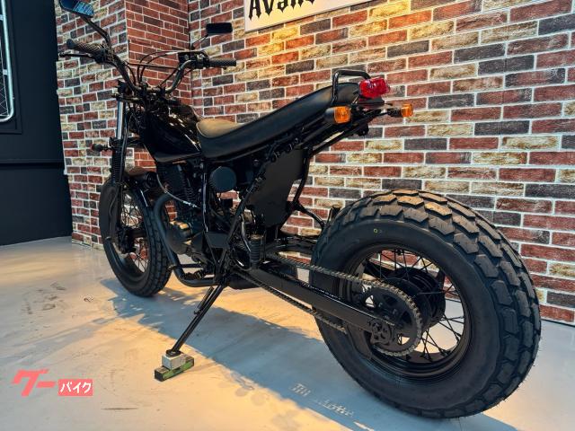 ヤマハ♦TW 225 定番ロンスイスカチューン♦タイヤ、チューブ前後新品   ♦値下げ交渉大歓迎 ヤマハ TW225E ロンスイ スカチューン タイヤ前後新品 シート