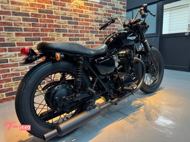 カワサキ W650 フルカスタム ビンテージタイヤ新品 前後ショート