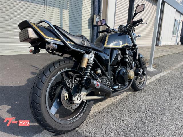 カワサキ ZRX400－II ショート管 タンデムバー カスタム｜バイク