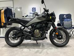 ＨＵＳＱＶＡＲＮＡ　スヴァルトピレン４０１