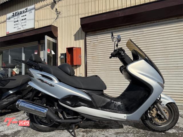 マジェスティ１２５インジェクション　バッテリー、タイヤ前後新品