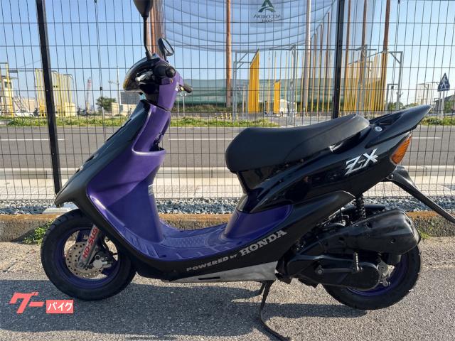 ホンダ ライブDio ZX初期型バッテリーFタイヤ新品キャブレター