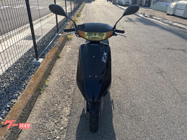 ホンダ ライブDio ZX初期型バッテリーFタイヤ新品キャブレター