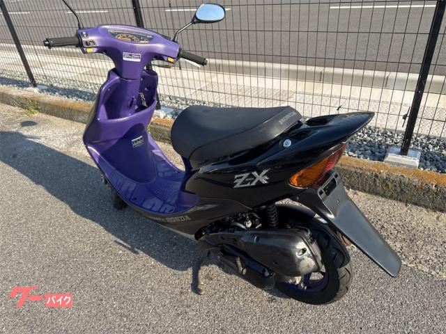 ホンダ ライブDio ZX初期型バッテリーFタイヤ新品キャブレター