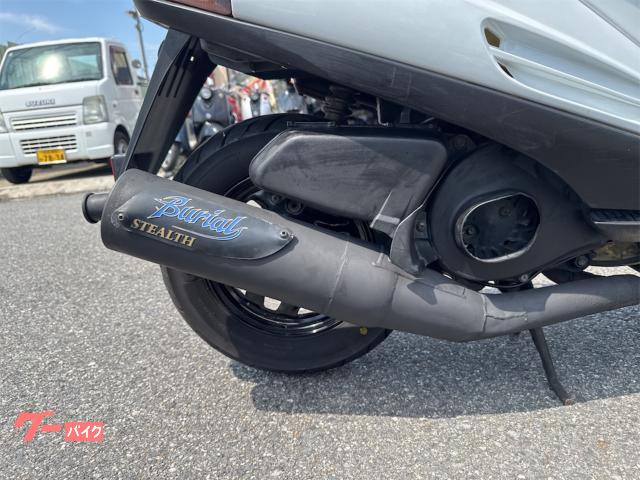 スズキ アドレスV100バッテリー外装Fタイヤ新品ベリアルマフラー