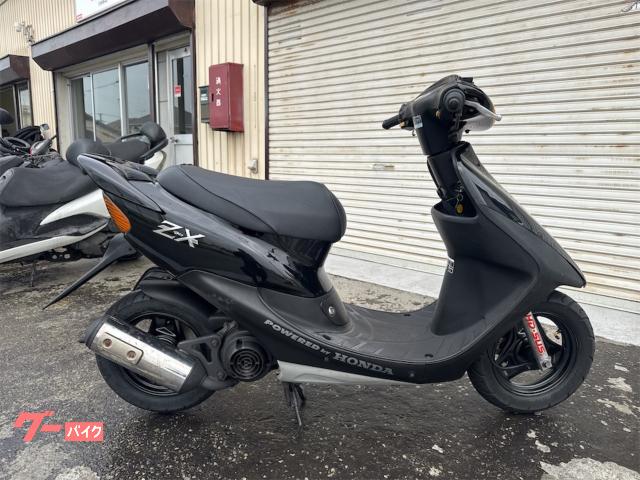 ライブDio ZXバッテリー外装クランクベアリングRタイヤ新品交換キャブレター清掃済