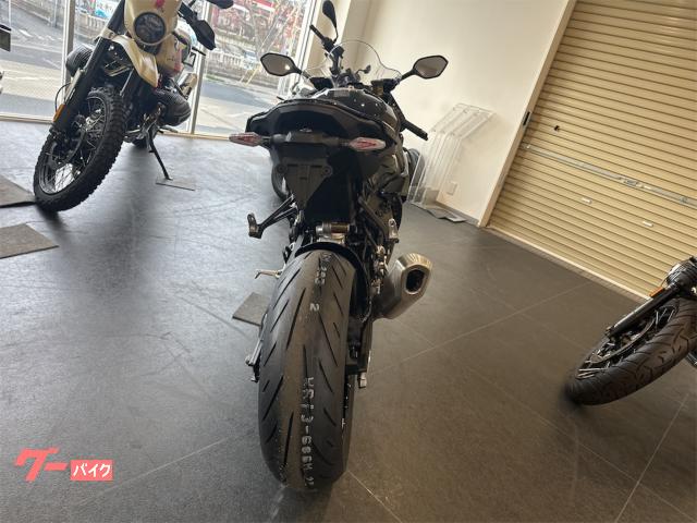 BMW S1000RR 2026 — миниатюра 4
