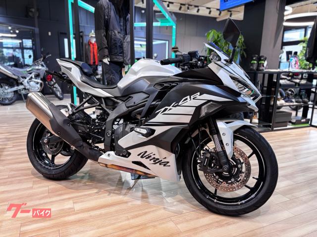 カワサキ Ninja ZX－4R SE ワンオーナー車 ベビーフェイス
