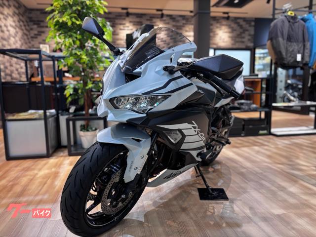 カワサキ Ninja ZX－4R SE ワンオーナー車 ベビーフェイス
