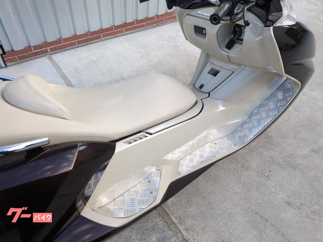 マグザム　全塗装　各部部品交換　メンテナンス済み　車体　カスタム　LED マフラー　オイル交換済み　カスタムパーツ　ハンドル　タイヤ新品 ヤマハ マグザム カスタム車 社外ハンドル マフラー｜花田商会｜新車