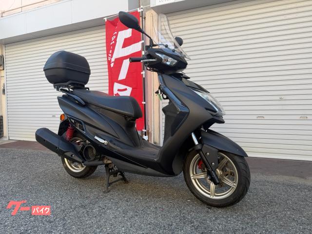 シグナスＸ　ＳＲ　４型　ＹＡＭＡＨＡグリップヒーター　リアボックス　風防付き
