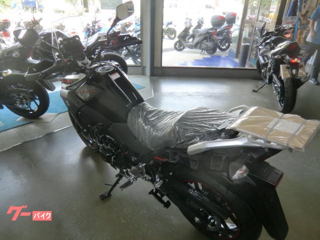 スズキ Ｖ－ストローム２５０ＡＢＳシルバー２０２２年モデルの画像（福岡県
