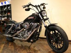 ＨＡＲＬＥＹ−ＤＡＶＩＤＳＯＮ　ＦＸＤＬ　ローライダー　キャブ車